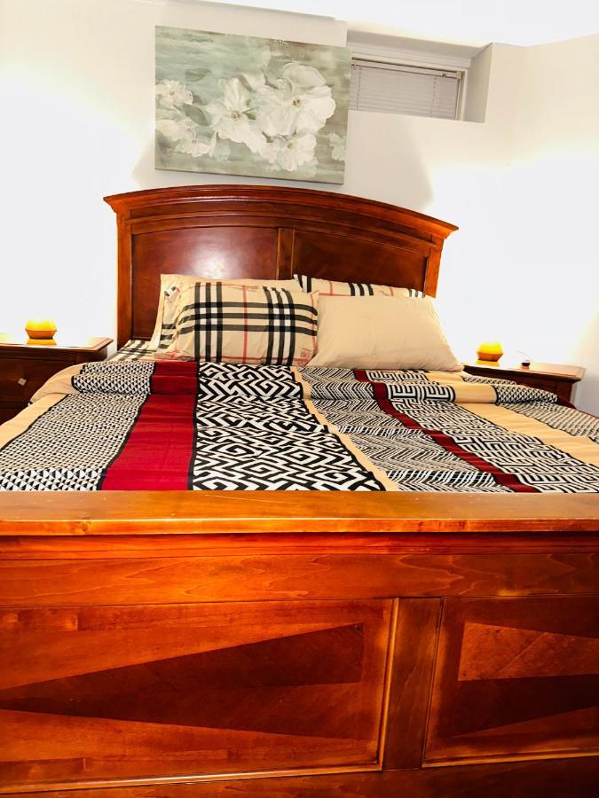 Deluxe Double Room- Hazel Stays Mississauga Kültér fotó